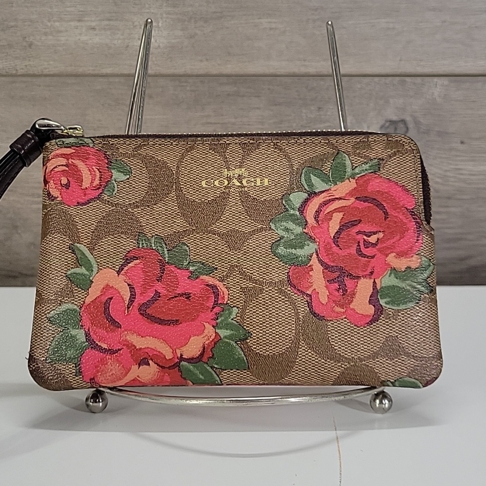 Coach Jumbo Rose Signature Coated Canvas Wristlet Wallet - Picture 2 of 11